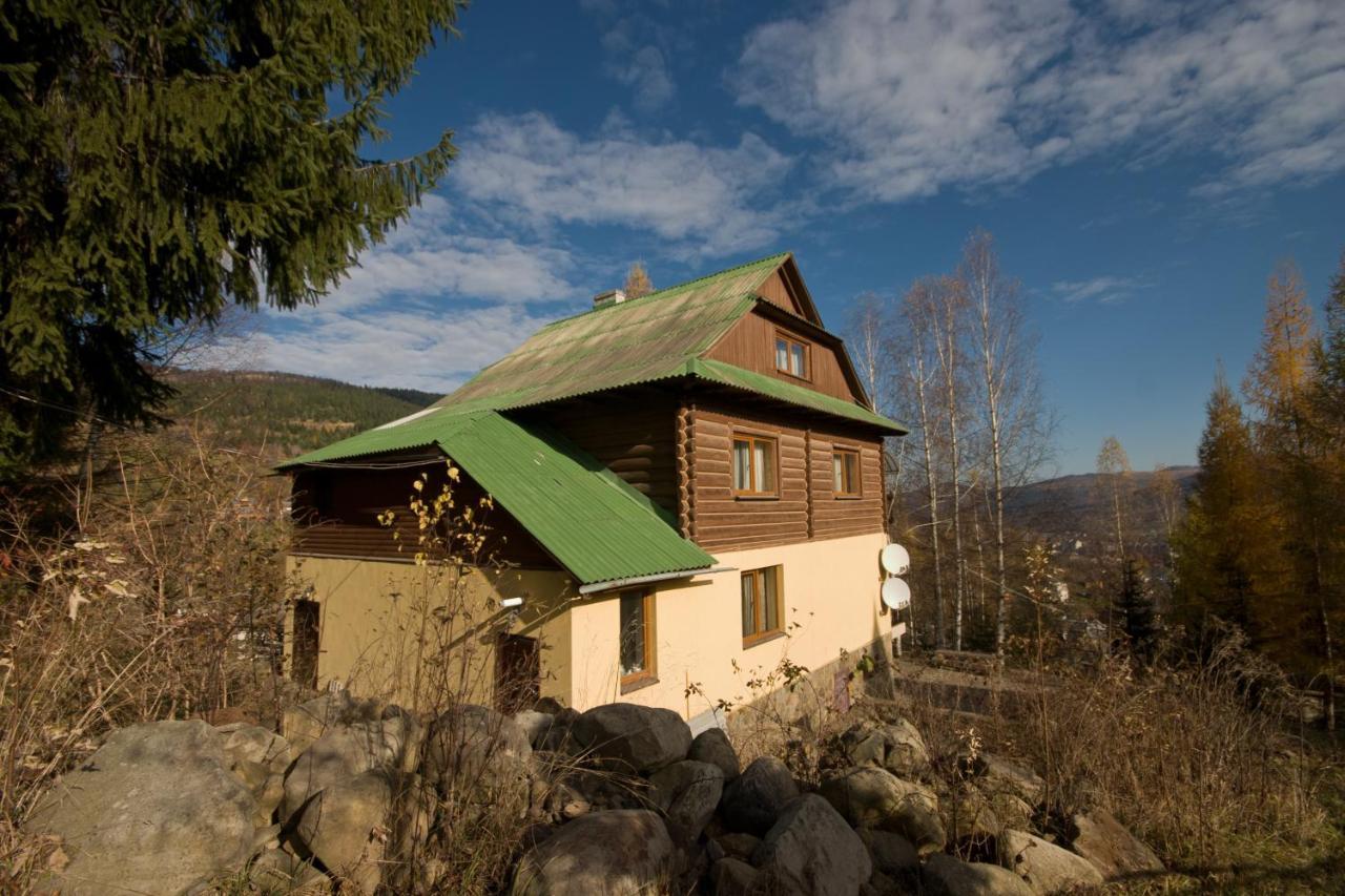 Na Velykim Hotel Yaremche Exterior photo
