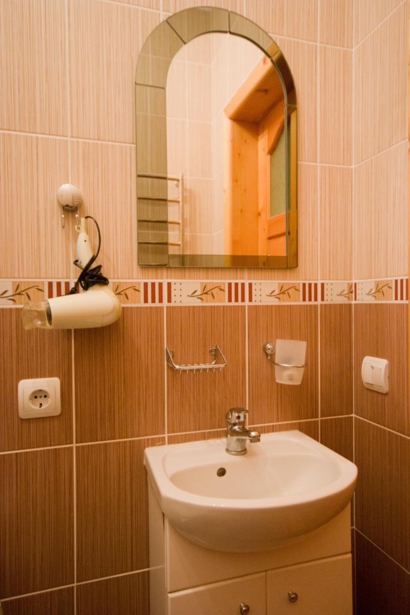 Na Velykim Hotel Yaremche Room photo